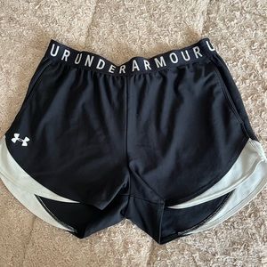 Large UA black shorts